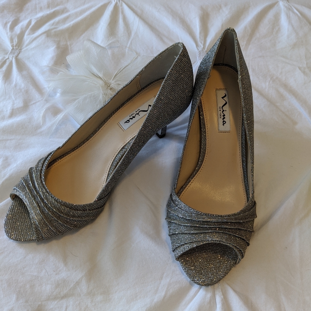 Carolyn' Peep Toe Pump